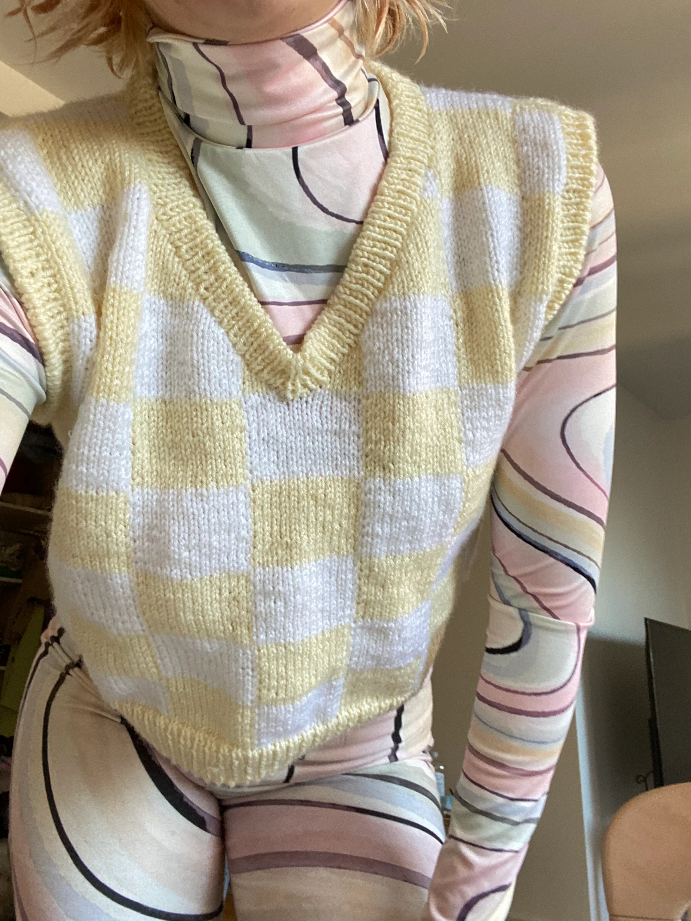 Checkered Knit Vest - Image 5