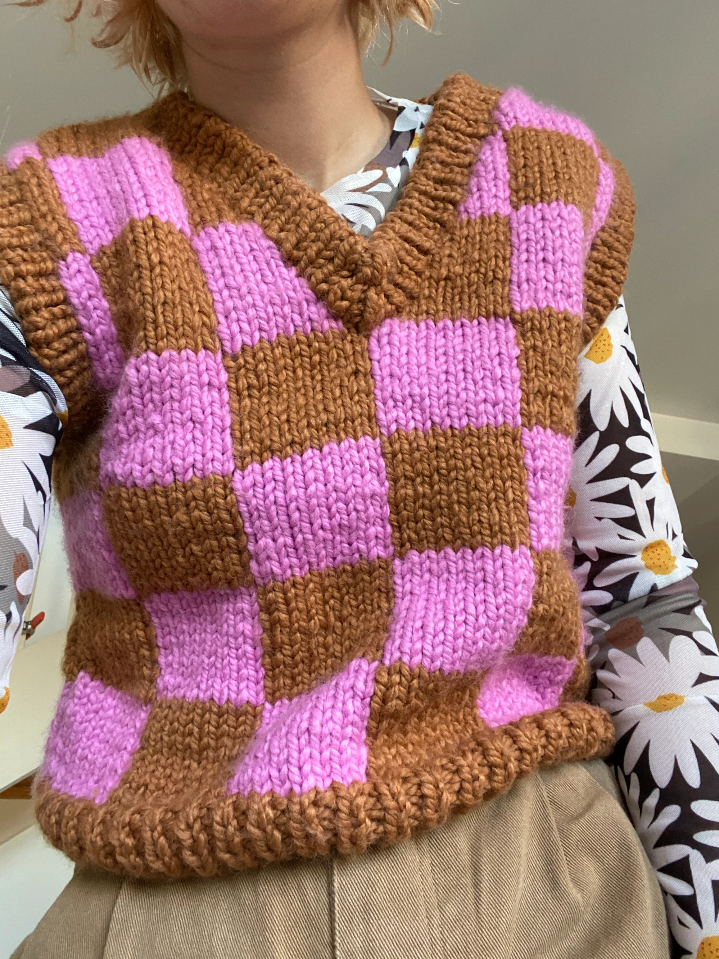 Checkered Knit Vest - Image 7