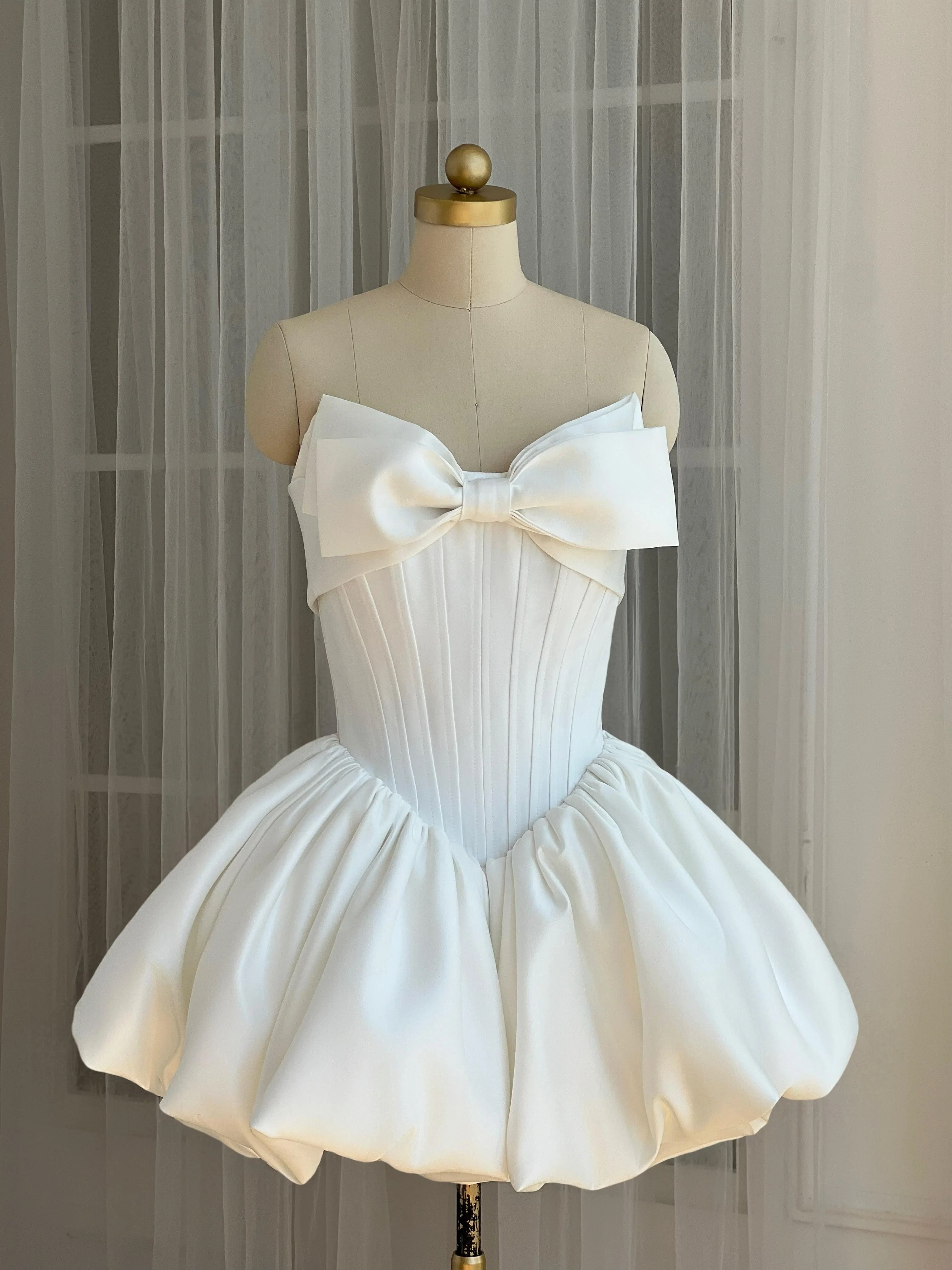 Moon Bow Dress White Mini - Image 2